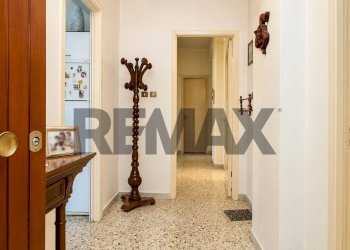 Hall / corridoio - Appartamento Via Arnaldo Cantani
 
2, Acireale - foto 7