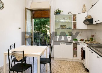 Cucina - Appartamento Via Arnaldo Cantani
 
2, Acireale - foto 8