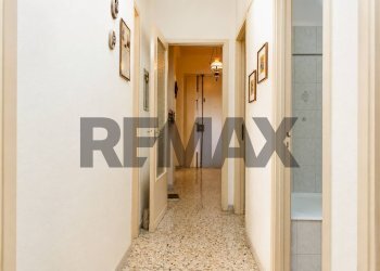 Hall / corridoio - Appartamento Via Arnaldo Cantani
 
2, Acireale - foto 15