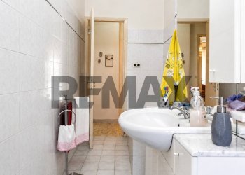 Bagno - Appartamento Via Arnaldo Cantani
 
2, Acireale - foto 19