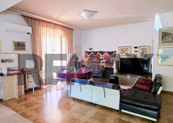 Soggiorno - Casa semi indipendente Via Forlanini
 
44, Giarre - foto 19