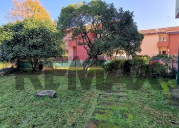 Giardino - Casa semi indipendente Via Forlanini
 
44, Giarre - foto 28