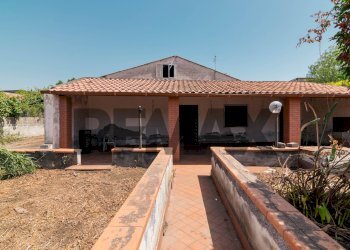 Casa all\'aperto - Villa Contrada Auzanetto
 
snc, Mascali - foto 1