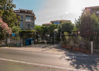 Edificio all\'aperto - One-room apartment Via XXI Aprile
 
47/49, Aci Castello - photo 27