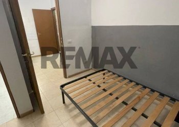 Camera / camera da letto - One-room apartment Via San Remo
3, Roma - photo 11
