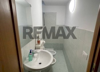 Bagno - One-room apartment Via San Remo
3, Roma - photo 14