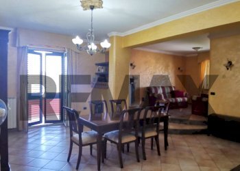 Sala da pranzo - Casa semi indipendente CONTRADA PRATO INFERIORE
 
23, Palmi - foto 44