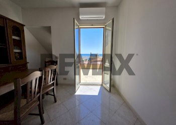 Sala da pranzo - Casa indipendente Via Nazionale, Mazzeo
 
16, Taormina - foto 15