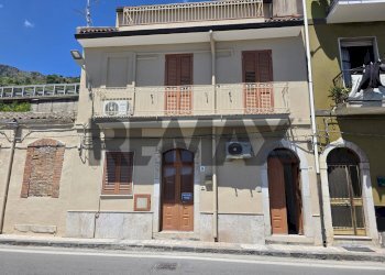 Edificio all\'aperto - Casa indipendente Via Nazionale, Mazzeo
 
16, Taormina - foto 70