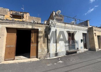 Edificio all\'aperto - Box via Carmine
 
53, Buscemi - foto 1