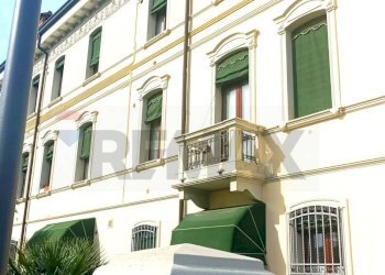Edificio all\'aperto - Bilocale Via Darsena
 
94, Ferrara - foto 1