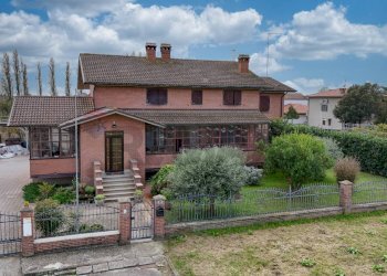 Casa all\'aperto - Independent house località viebasse
 
83, Codigoro - photo 1