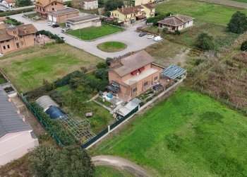 Posizione della mappa - Independent house località viebasse
 
83, Codigoro - photo 45