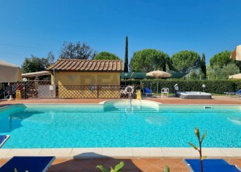 Piscina - Agriturismo Via Gorizia
14, Cecina - photo 17