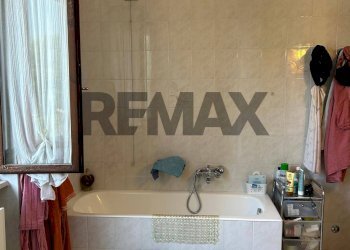 Bagno - Villa a Schiera VIA DON GIOVANNI BOSCO
 
234, Castel Goffredo - foto 16