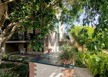 Giardino - Villa Via Mauceri
 
75, Avola - foto 4