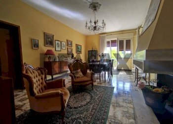Sala da pranzo - Villa Via Mauceri
 
75, Avola - foto 14