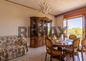 Sala da pranzo - Appartamento VIALE LIBERTA'
 
SNC, Rosolini - foto 31