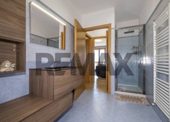 Bagno - Two-room apartment Via Adamello
 
23/a, Almenno San Salvatore - photo 15