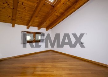 Stanza vuota - Two-room apartment Via Adamello
 
23/a, Almenno San Salvatore - photo 25