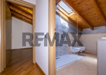 Bagno - Two-room apartment Via Adamello
 
23/a, Almenno San Salvatore - photo 27