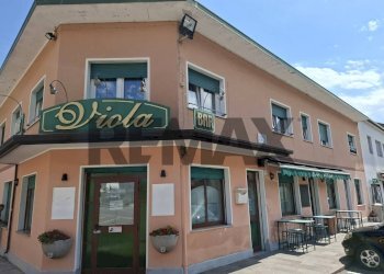 Edificio all\'aperto - Cafeteria - Cold Bar Piazza Arrigo Boito
6, Ponte nelle Alpi - photo 1