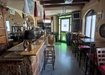 Sala da pranzo - Cafeteria - Cold Bar Piazza Arrigo Boito
6, Ponte nelle Alpi - photo 8