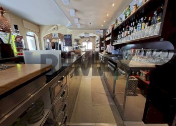 Cucina - Cafeteria - Cold Bar Piazza Arrigo Boito
6, Ponte nelle Alpi - photo 14