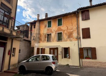 Edificio all\'aperto - Appartamento Via Per Nogarè
 
69, Belluno - foto 1