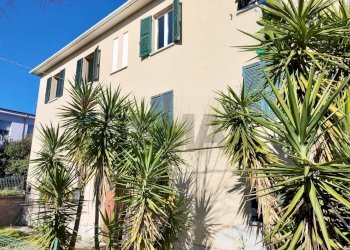 Edificio all\'aperto - Trilocale Viale Mazzini
 
3, Montemarciano - foto 2