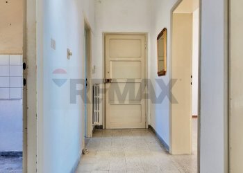 Hall / corridoio - Trilocale Viale Mazzini
 
3, Montemarciano - foto 31