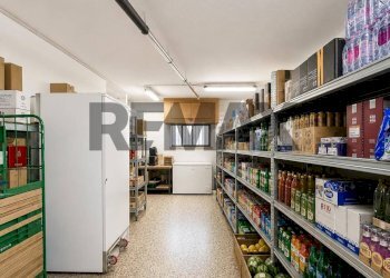 Dispensa di stoccaggio - Commercial Activity via monte rosa
 
32, Scopa - photo 16