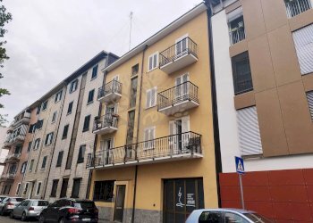 Foto 1 - Bilocale via messina
 
15, Collegno - foto 1
