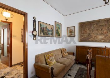 Sala da pranzo - Three-room apartment VIA PODGORA
 
22, Cusano Milanino - photo 8