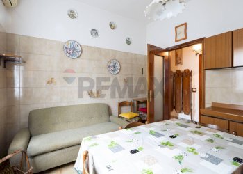 Sala da pranzo - Three-room apartment VIA PODGORA
 
22, Cusano Milanino - photo 10