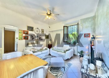 Sala da pranzo - Trilocale Via I Maggio
 
5, Gornate Olona - foto 10