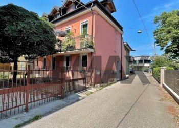Casa all\'aperto - Quadrilocale Via Carlo Tivaroni
 
4, Padova - foto 1