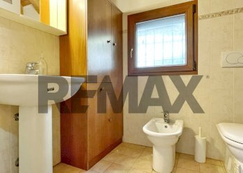 Bagno - Quadrilocale Via Carlo Tivaroni
 
4, Padova - foto 11