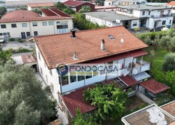 Esterno - Casa semi indipendente Via dei limoni, Massa - foto 1