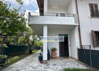 Esterno - Casa semi indipendente Via dei limoni, Massa - foto 3