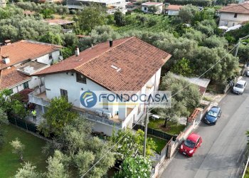 Esterno - Casa semi indipendente Via dei limoni, Massa - foto 4