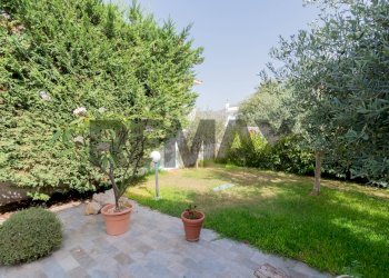 Giardino - Villa Via Americo Vespucci
 
152, Carini - foto 4