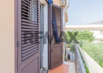 Balcone - Villa Via Americo Vespucci
 
152, Carini - foto 18