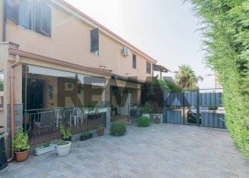Casa all\'aperto - Villa Via Americo Vespucci
 
152, Carini - foto 24