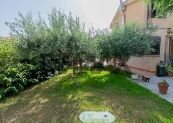 Giardino - Villa Via Americo Vespucci
 
152, Carini - foto 34