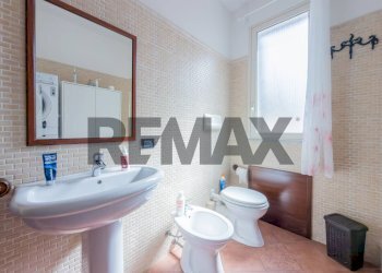 Bagno - Villa Via Americo Vespucci
 
152, Carini - foto 36