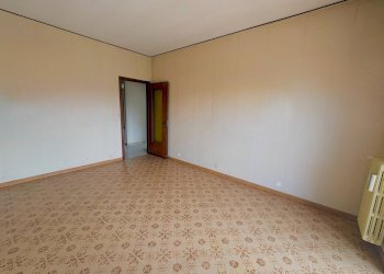 Foto 12 - Quadrilocale Viale Italia
 
4, Leini - foto 12