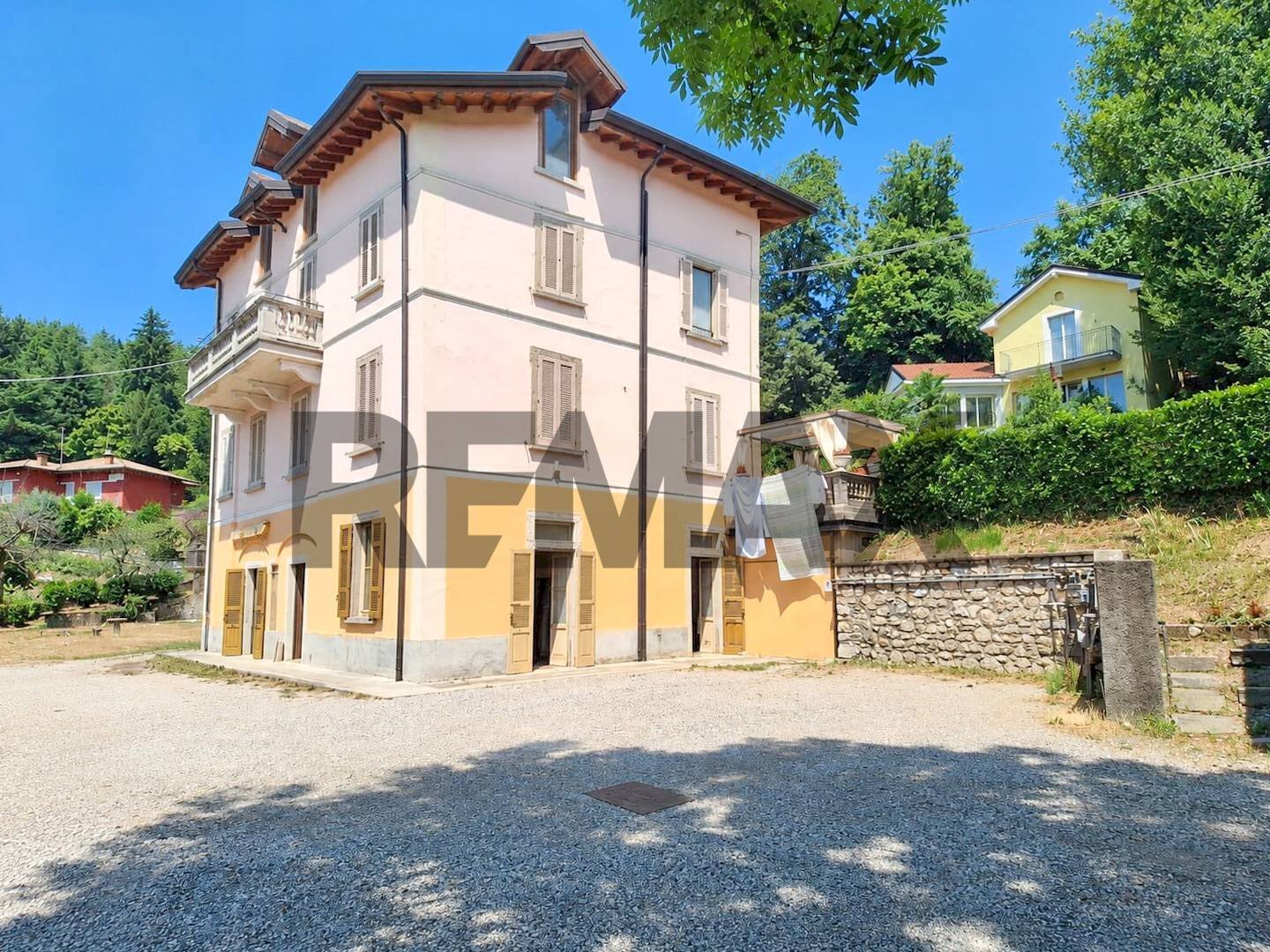 Casa all\'aperto - Two-room apartment VIA SALTRIO
9, Viggiù - photo 2