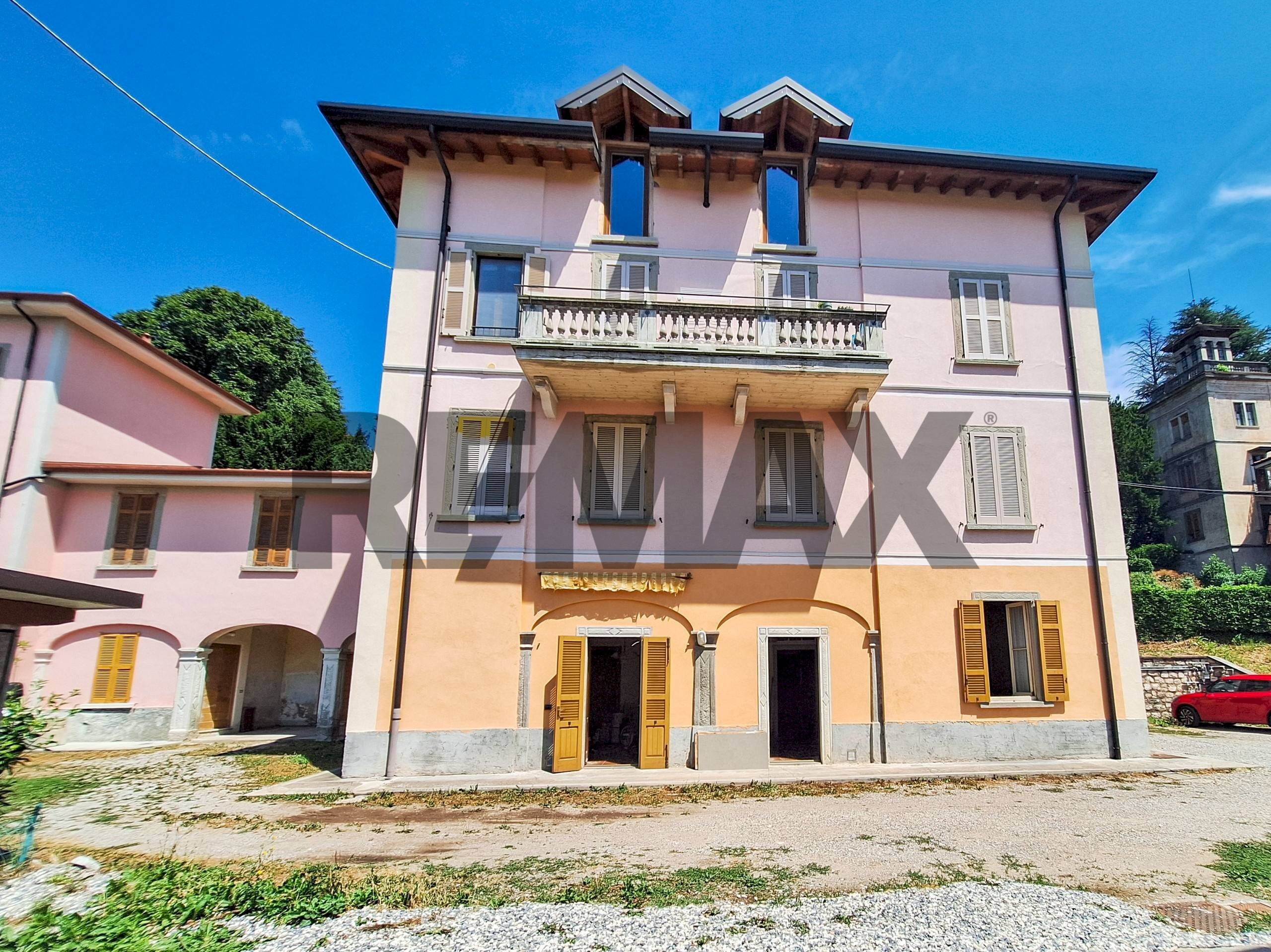Casa all\'aperto - Two-room apartment VIA SALTRIO
 
9, Viggiù - photo 3