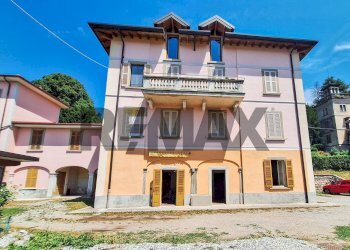 Casa all\'aperto - Bilocale VIA SALTRIO
 
9, Viggiù - foto 3